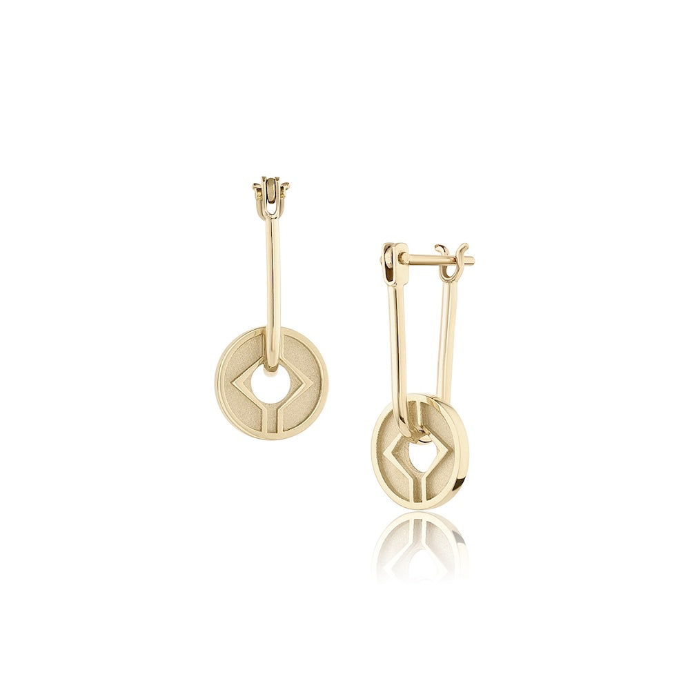 Baby Choice Earring in yellow gold, front and side view