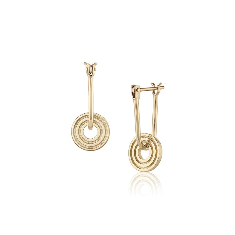 Baby Cosmos Earring in yellow gold, front and side view
