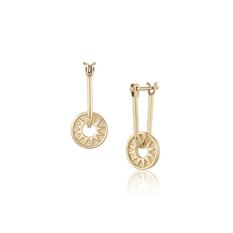 Baby Star Earring in yellow gold, front and side view
