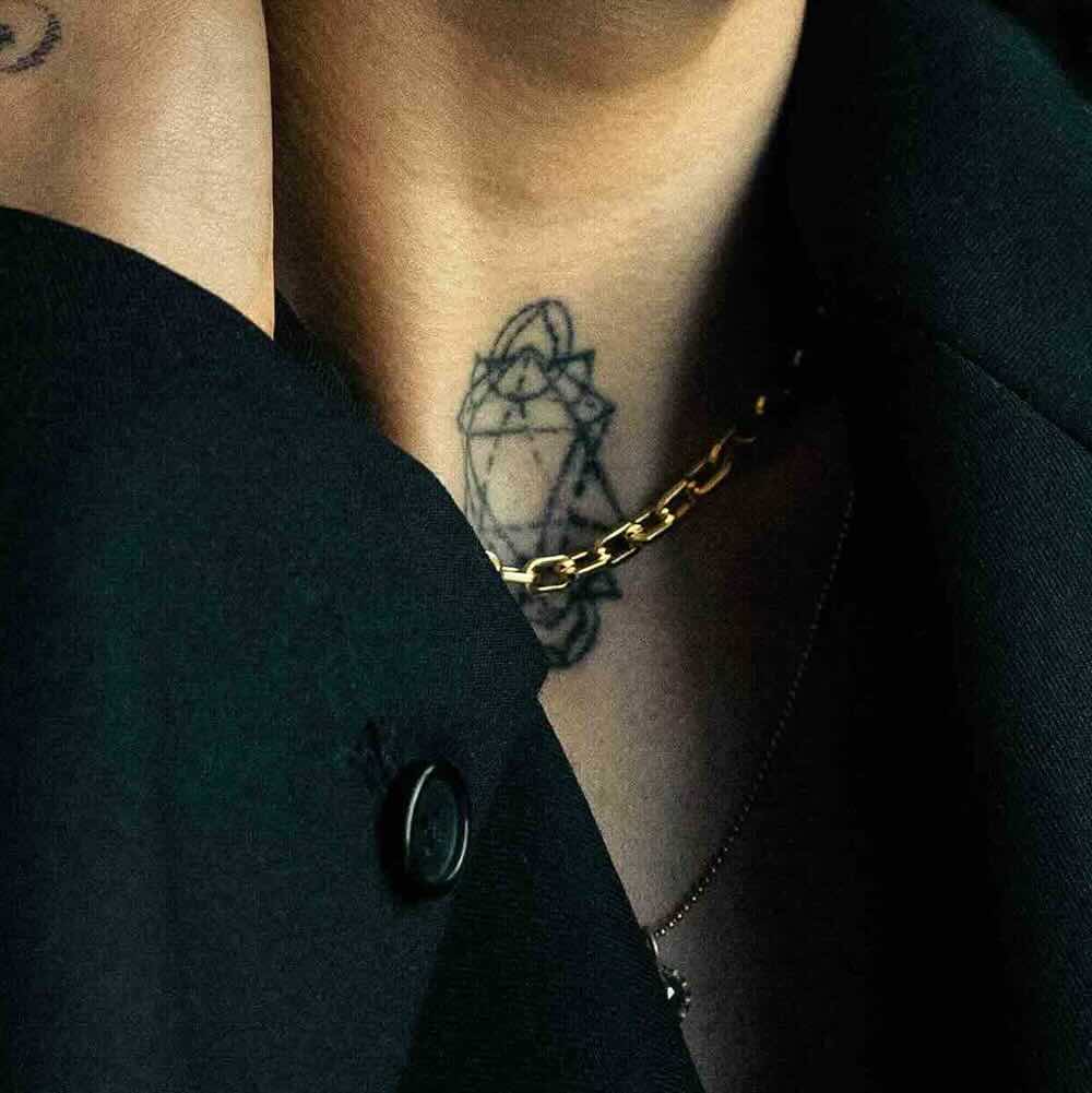 Model wearing Chain Link Necklace in yellow gold