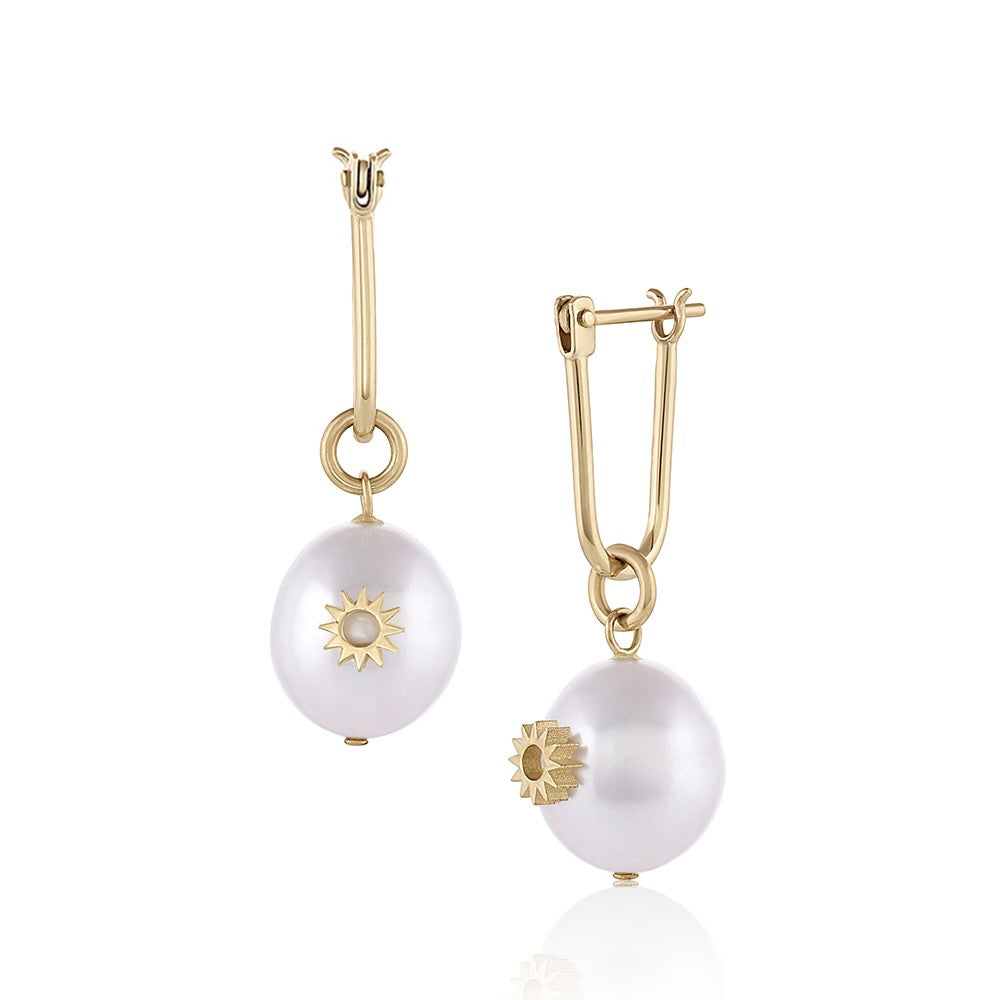 Pearl Spur Earring in yellow gold, front and side view