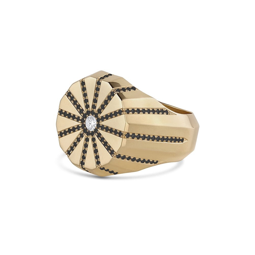 Source Ring in yellow gold with black pavé diamonds and white diamond center stone, side view